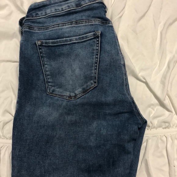 Silver Jeans - Picture 3 of 3